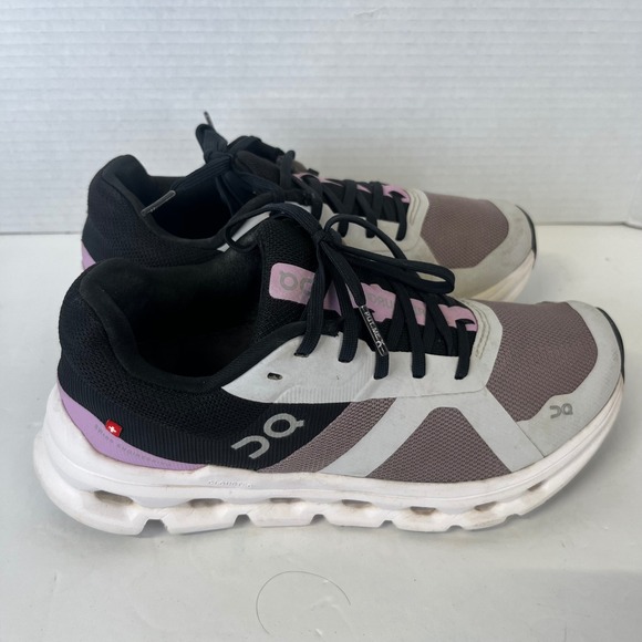 ON Running WOMEN On‎ Cloudrunner Womens Running Shoes Grey Black Lavender 46.98641 Size 6